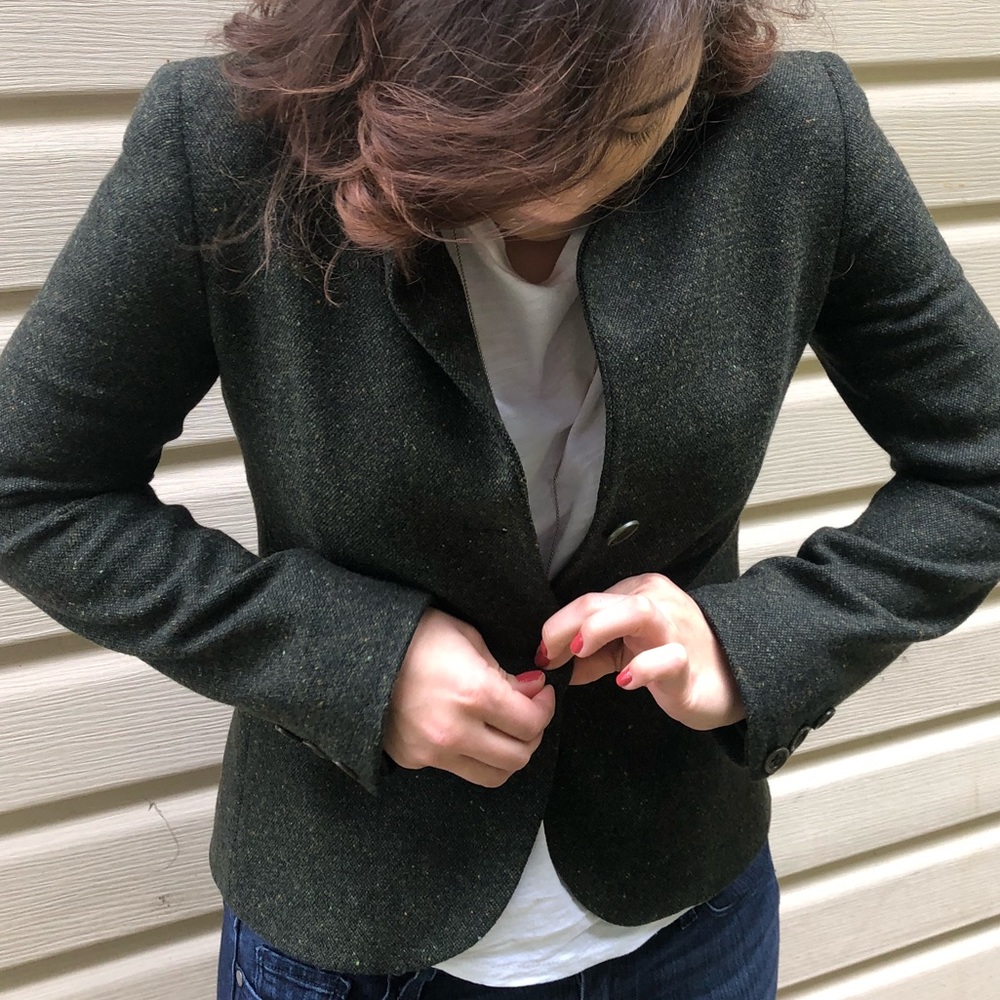 THEORY EUC Olive green blazer